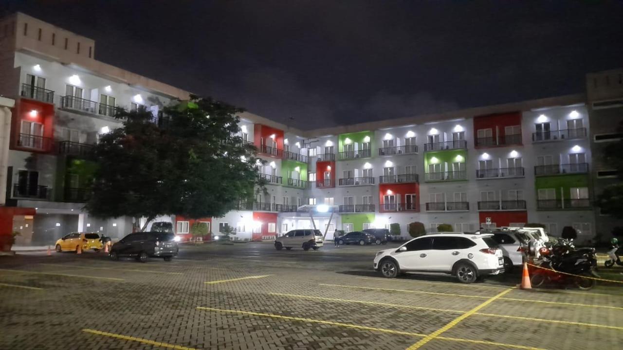 Tos Hotel & Convention Center Tangerang Powered By Archipelago Exterior photo